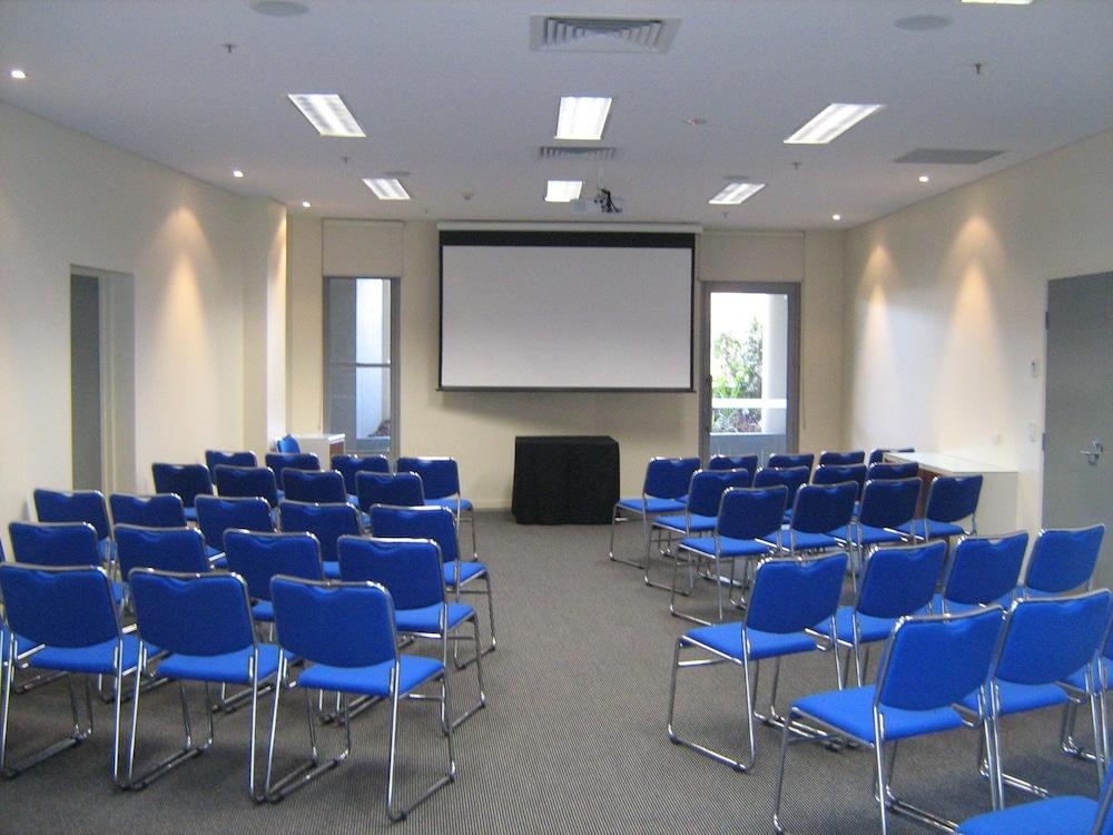 conferencing img1